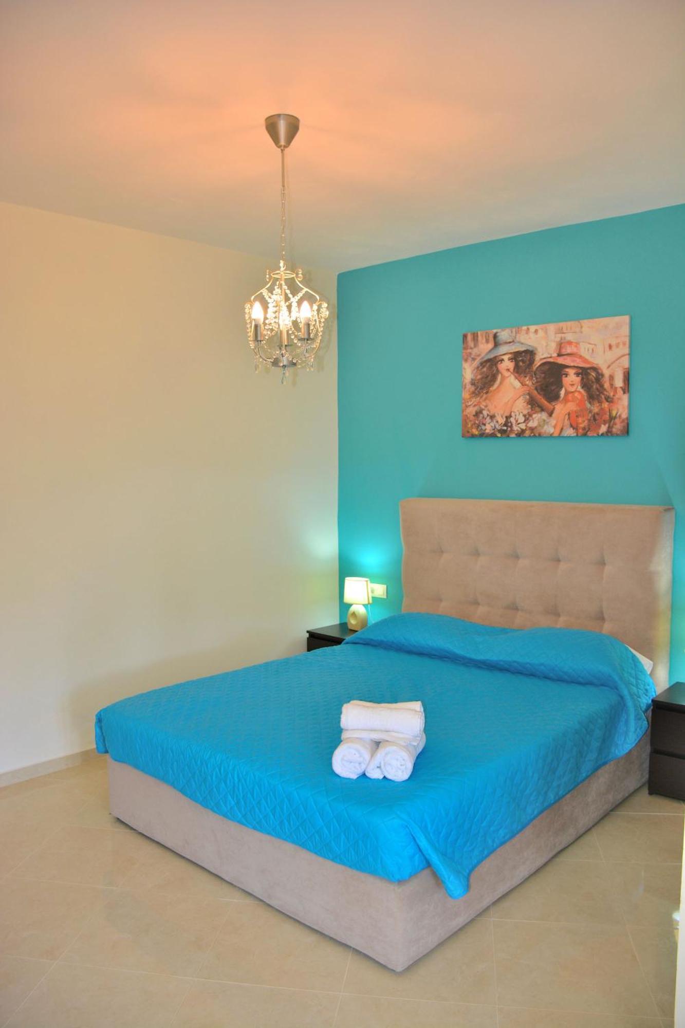 Luxury Suites In Stavromenos Luaran gambar