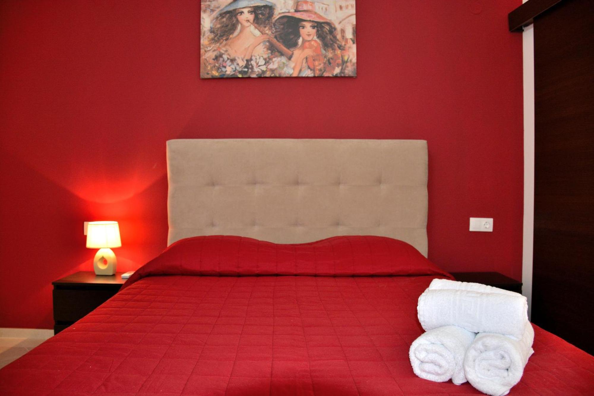 Luxury Suites In Stavromenos Luaran gambar