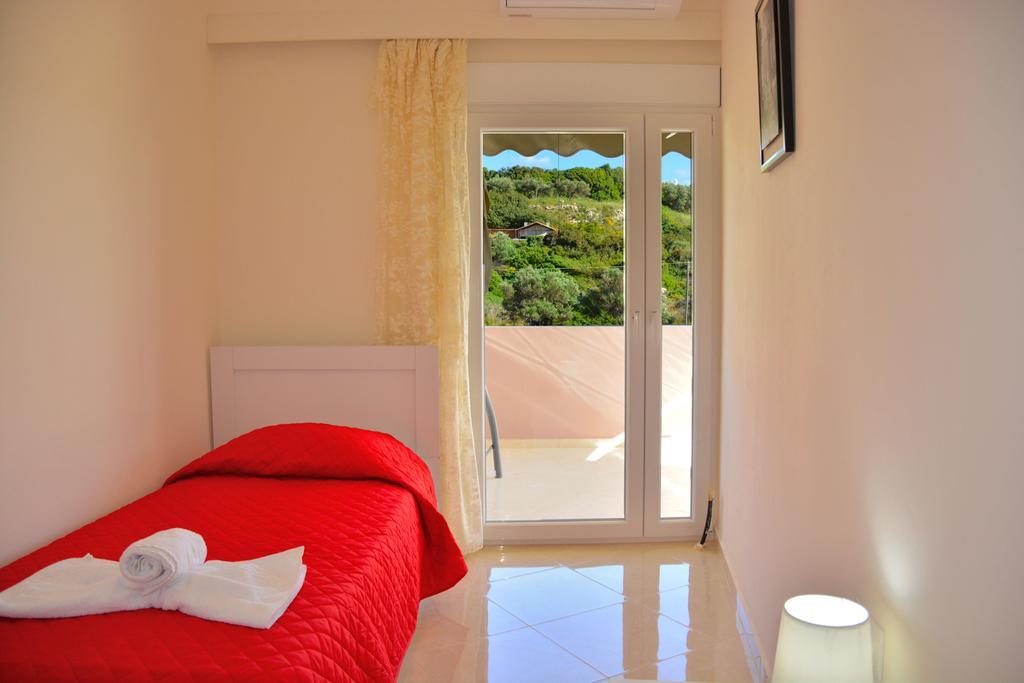 Luxury Suites In Stavromenos Luaran gambar