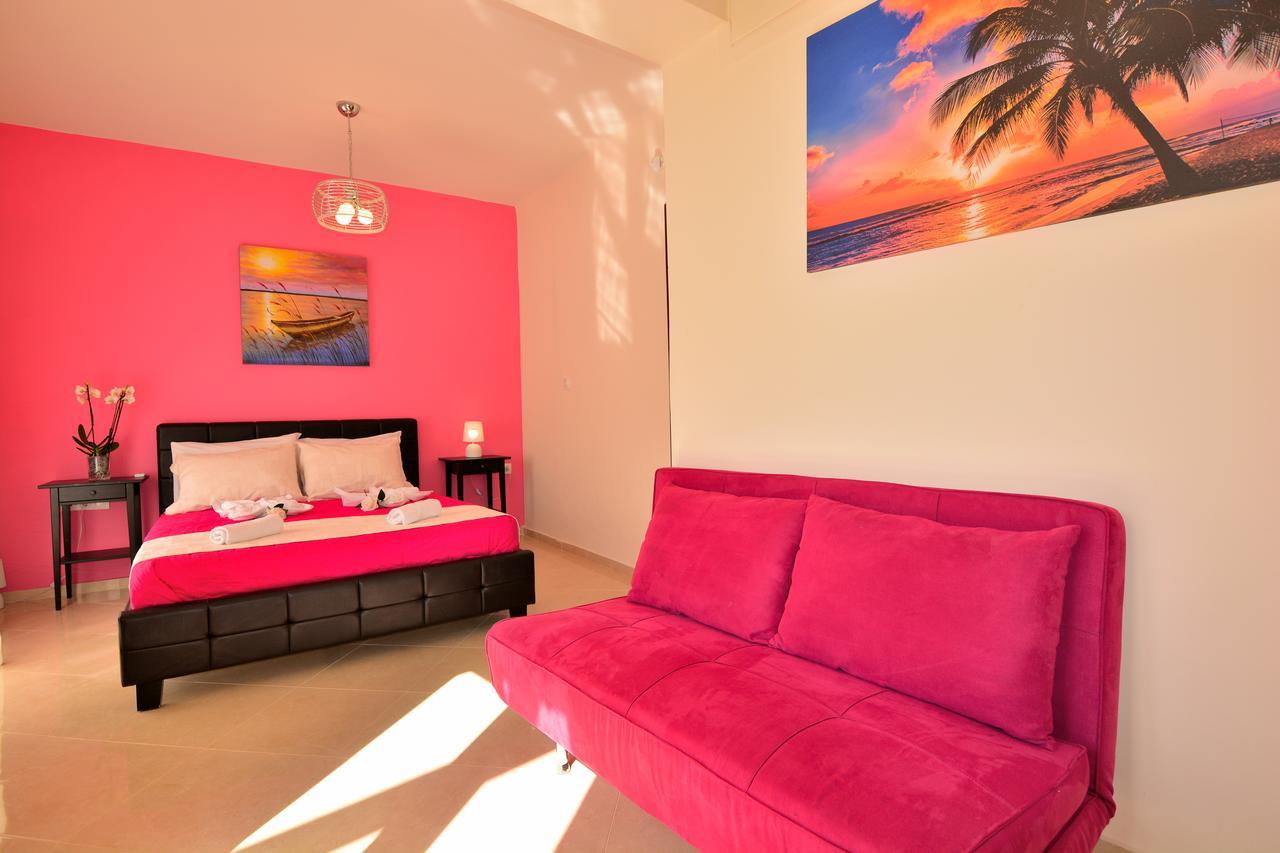 Luxury Suites In Stavromenos Luaran gambar