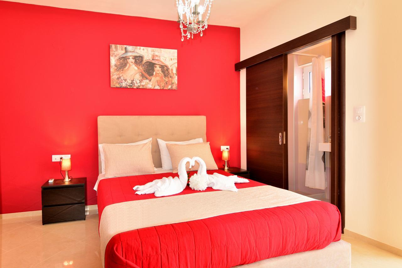 Luxury Suites In Stavromenos Luaran gambar