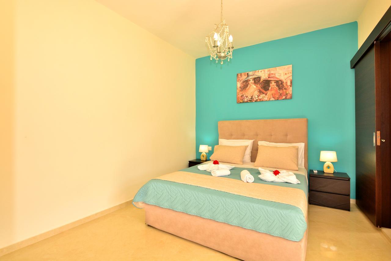 Luxury Suites In Stavromenos Luaran gambar
