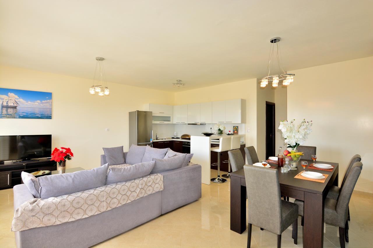 Luxury Suites In Stavromenos Luaran gambar