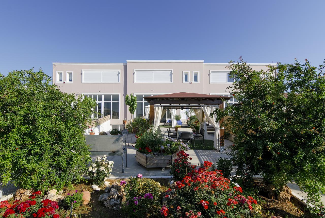 Luxury Suites In Stavromenos Luaran gambar