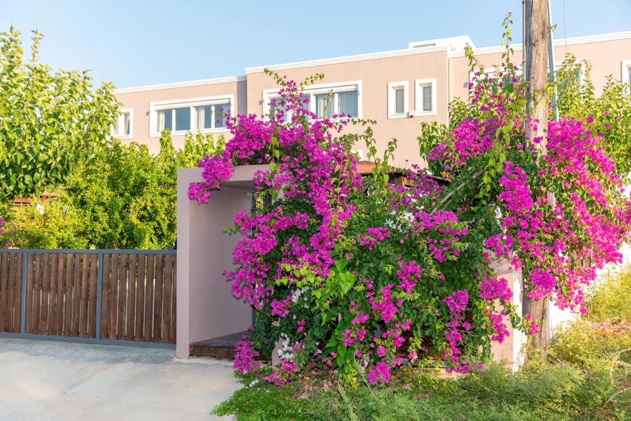 Luxury Suites In Stavromenos Luaran gambar